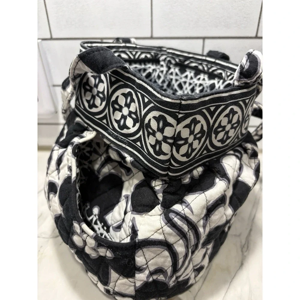 Vera Bradley Night and Day Black White Floral Quilted Tote Purse Retired Zipper